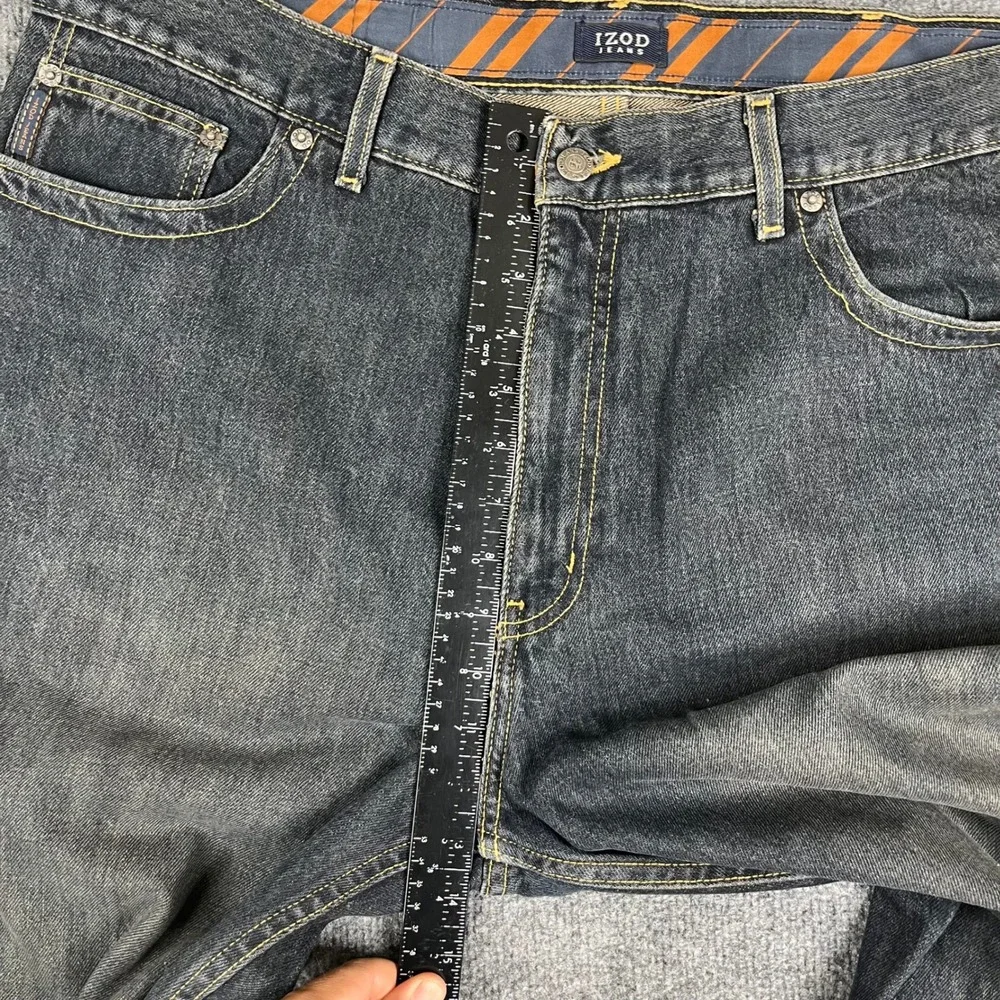 IZOD Jeans Mens Size 38x30 Black Straight Leg Faded Casual Cotton Denim Classic‎